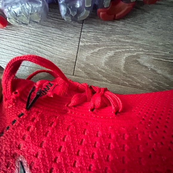 Nike vapor max Red Flyknit - Picture 9 of 17